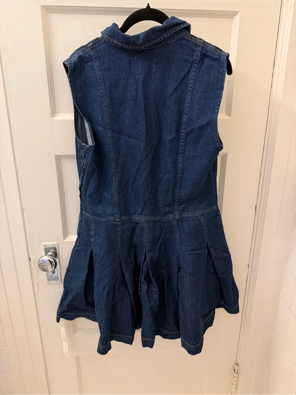 Reformation Arella Sleeveless Dark Blue Denim Button-Front Pleated Dress - Picture 4 of 4